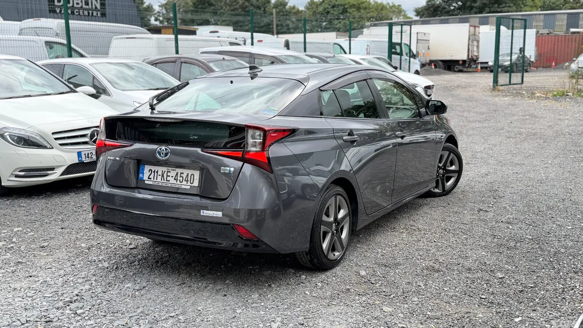Toyota Prius Hatchback, Petrol Hybrid, 2021, Grey