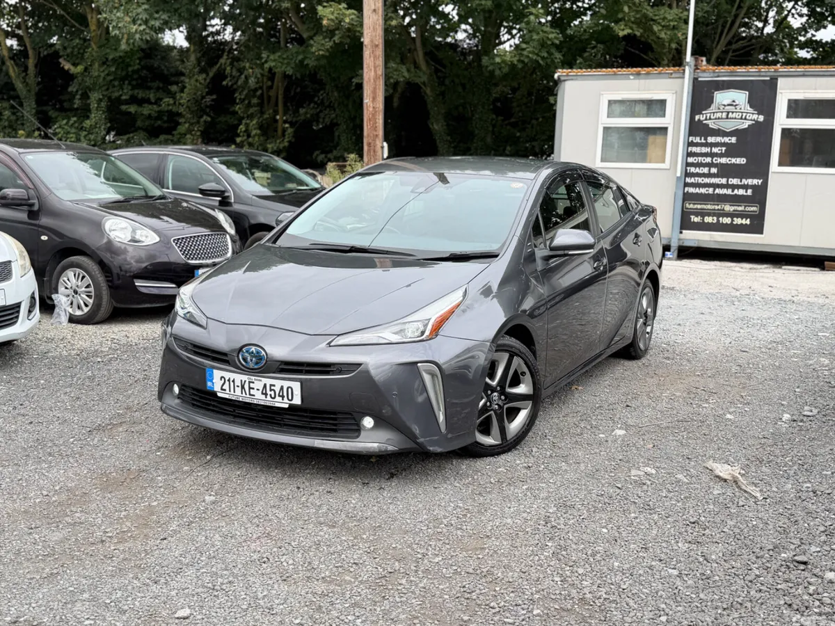 Toyota Prius Hatchback, Petrol Hybrid, 2021, Grey