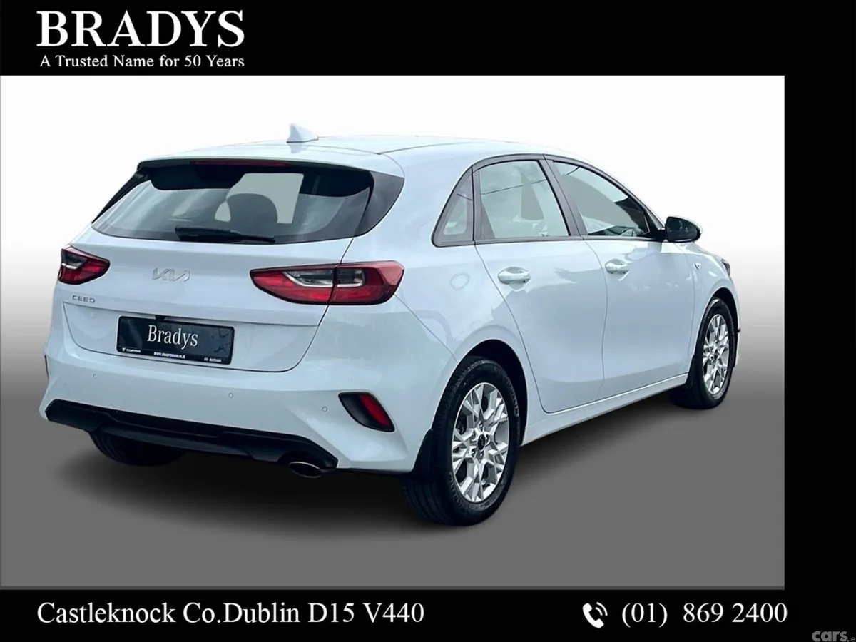 Kia Ceed Hatchback, Diesel, 2023, White