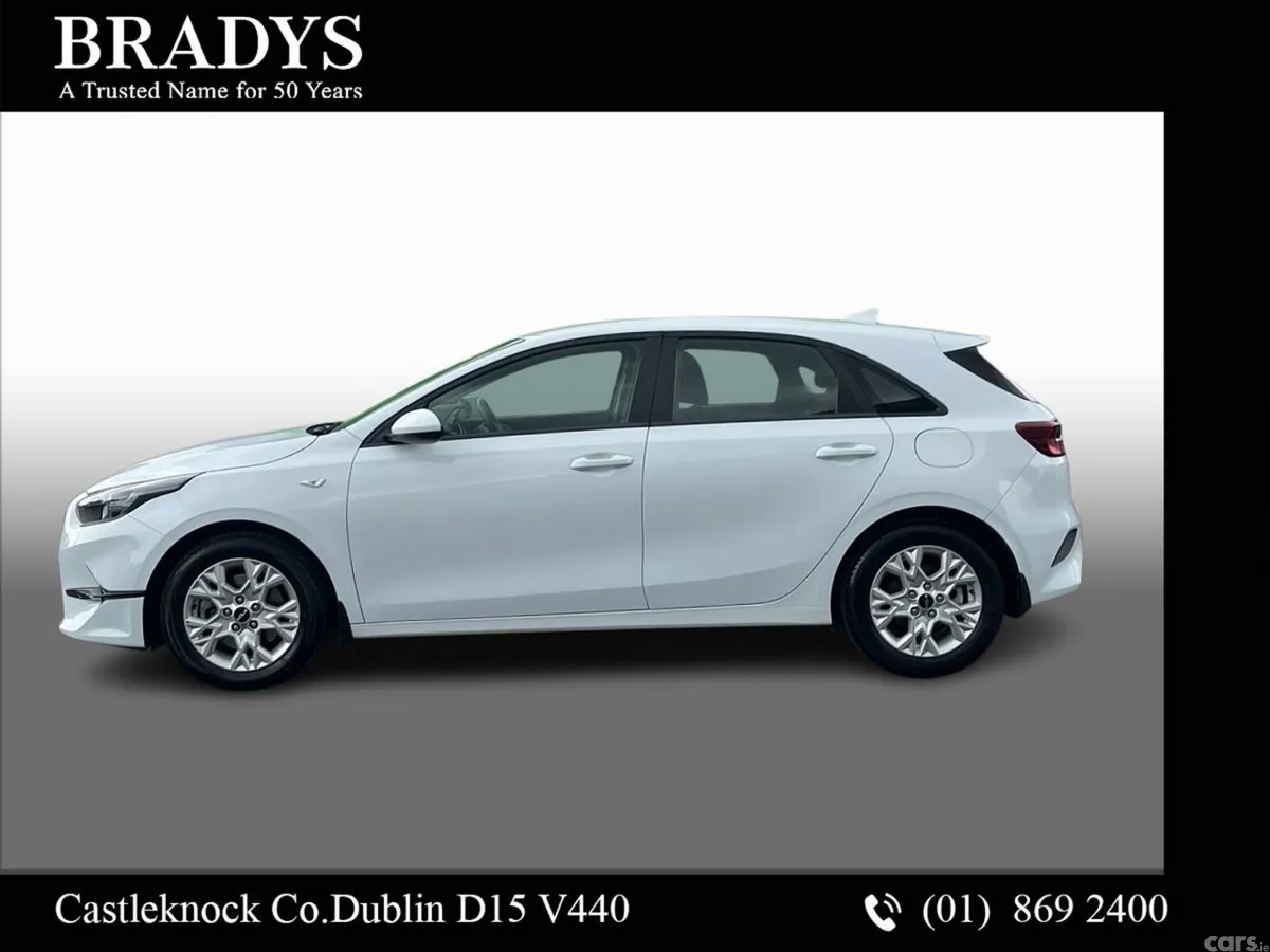 Kia Ceed Hatchback, Diesel, 2023, White