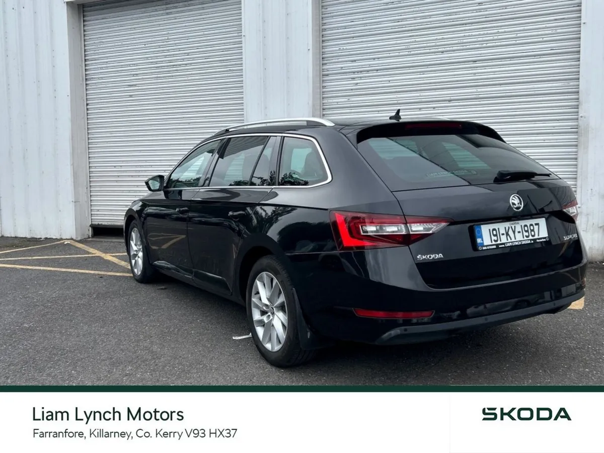 Skoda Superb Estate, Diesel, 2019, Black