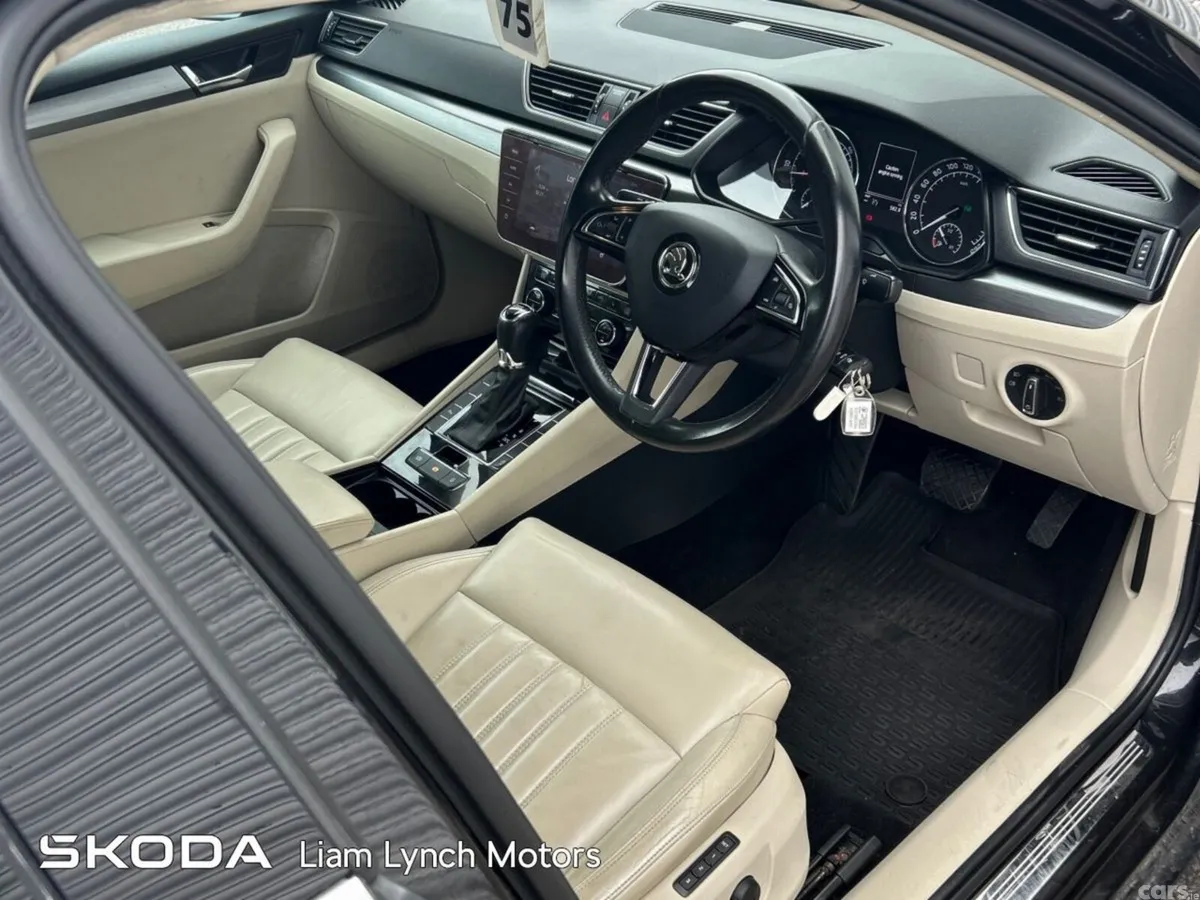 Skoda Superb Estate, Diesel, 2019, Black