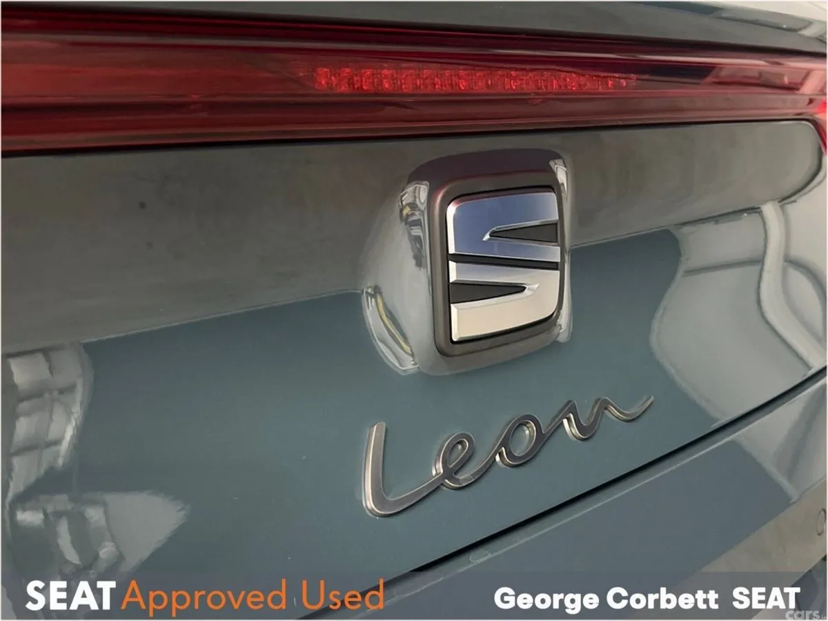 SEAT Leon Hatchback, Diesel, 2026, Blue