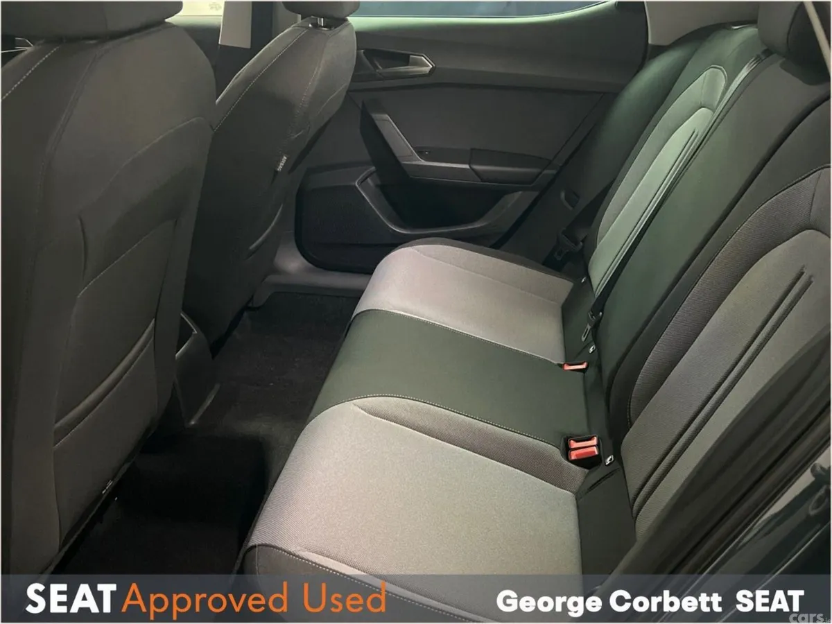 SEAT Leon Hatchback, Diesel, 2026, Blue