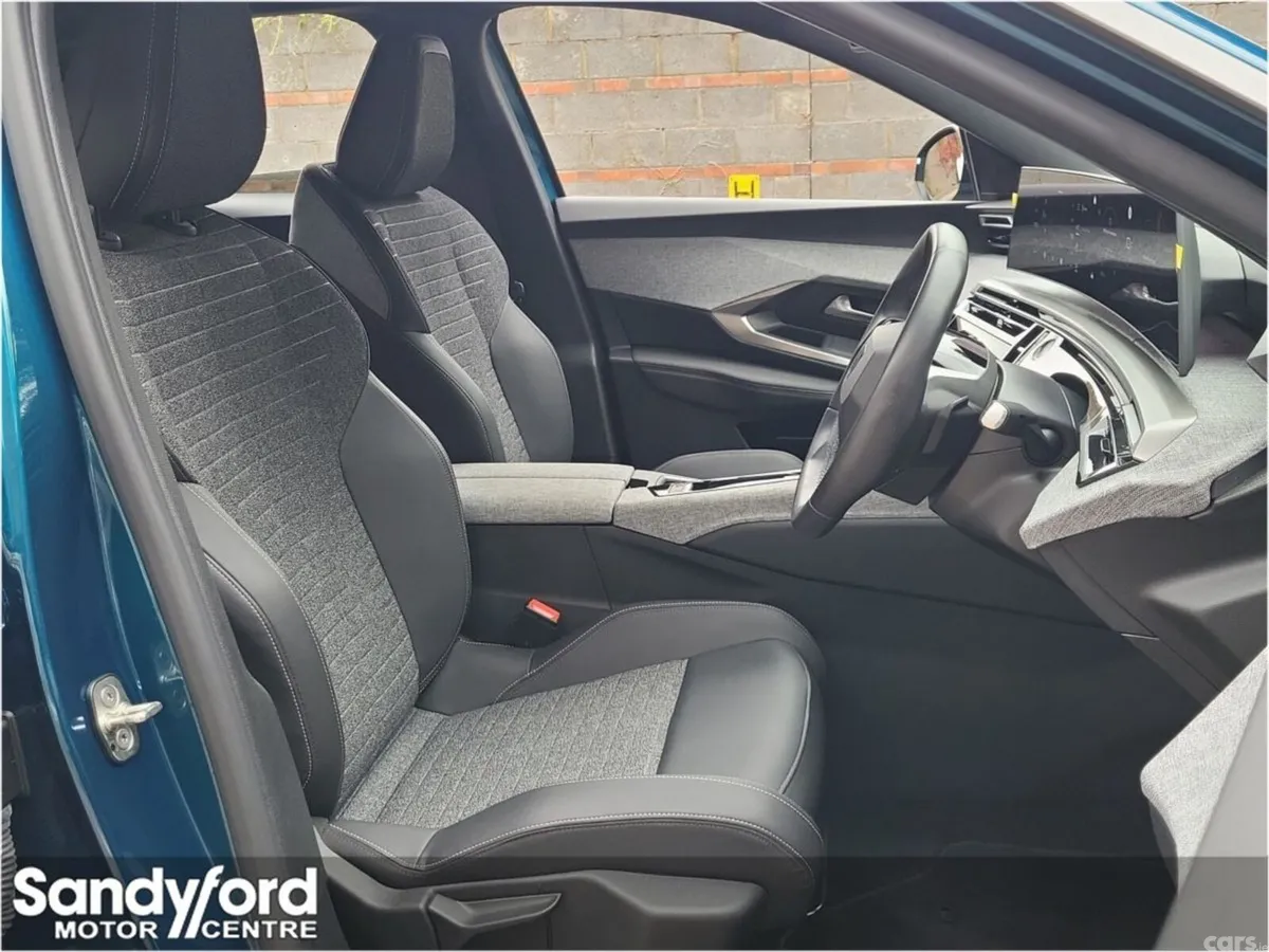 Peugeot 3008 SUV, Petrol, 2025, Blue
