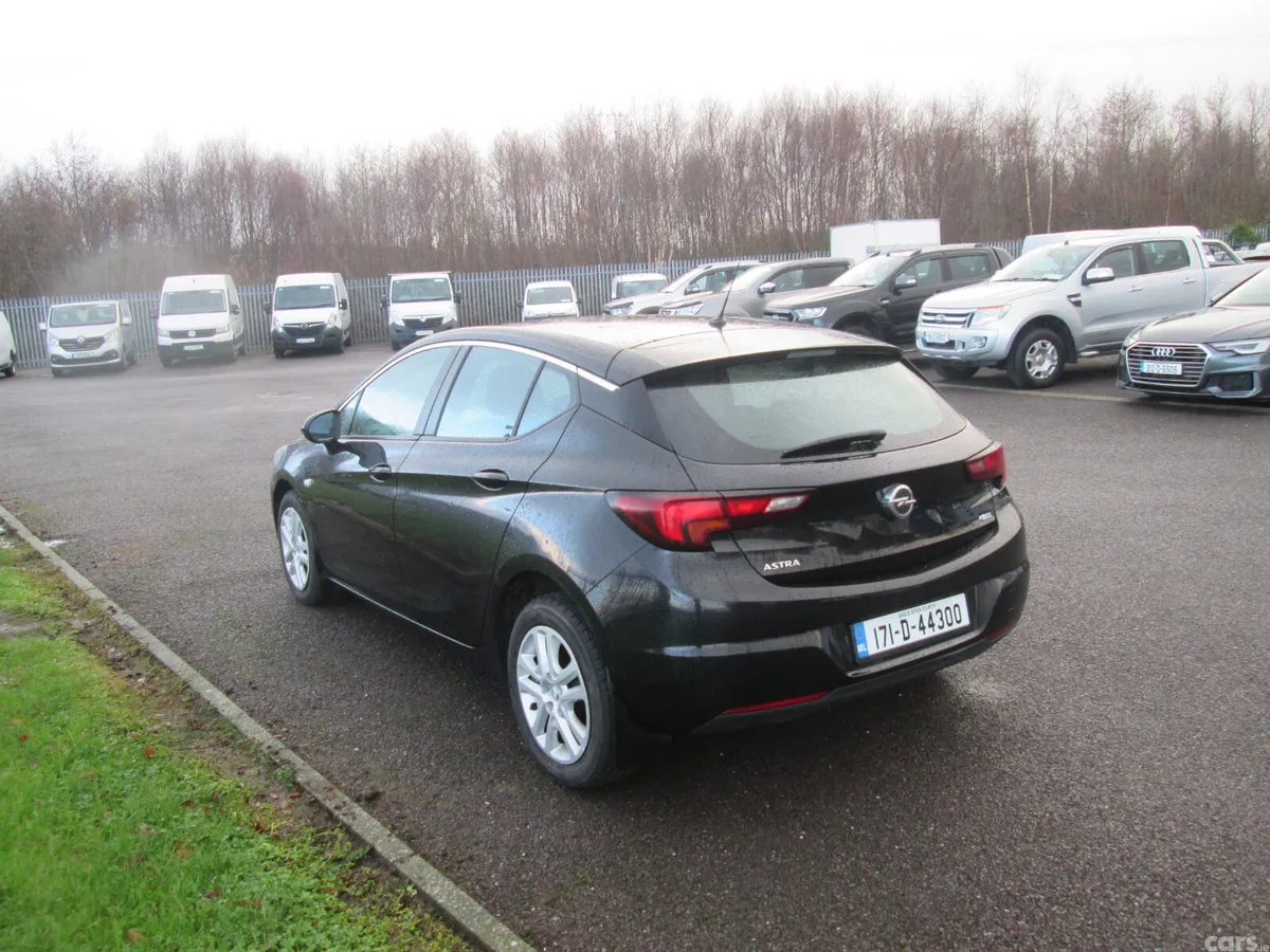 Opel Astra Hatchback, Diesel, 2017, Black