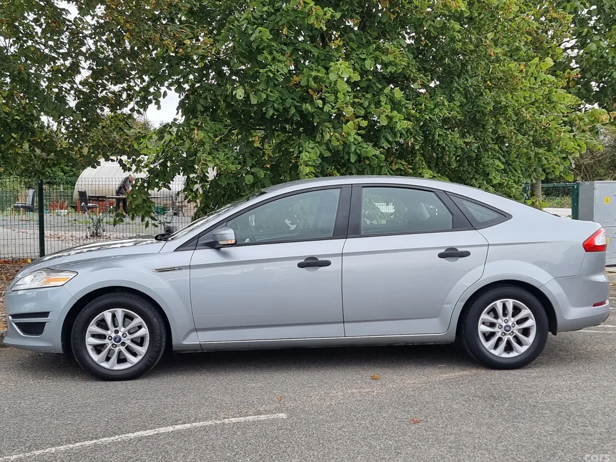Ford Mondeo Hatchback, Diesel, 2014, Grey