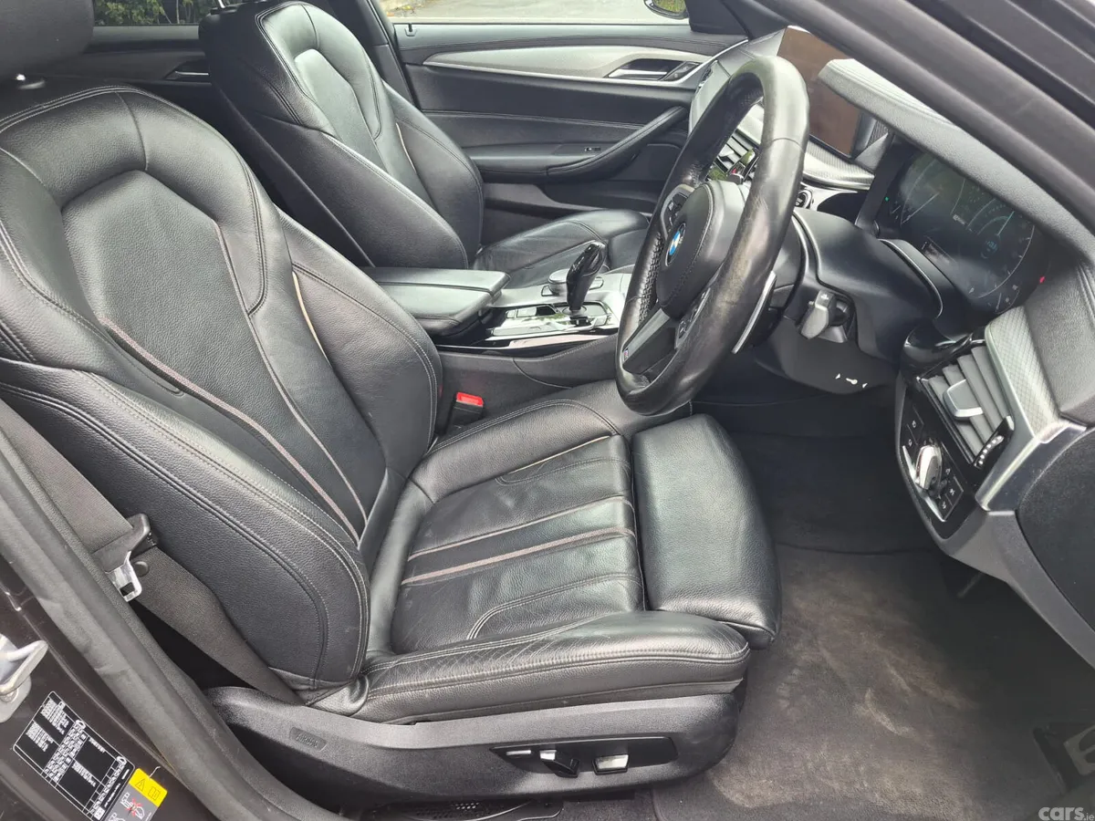 BMW 5-Series Saloon, Petrol Plug-in Hybrid, 2018, Grey