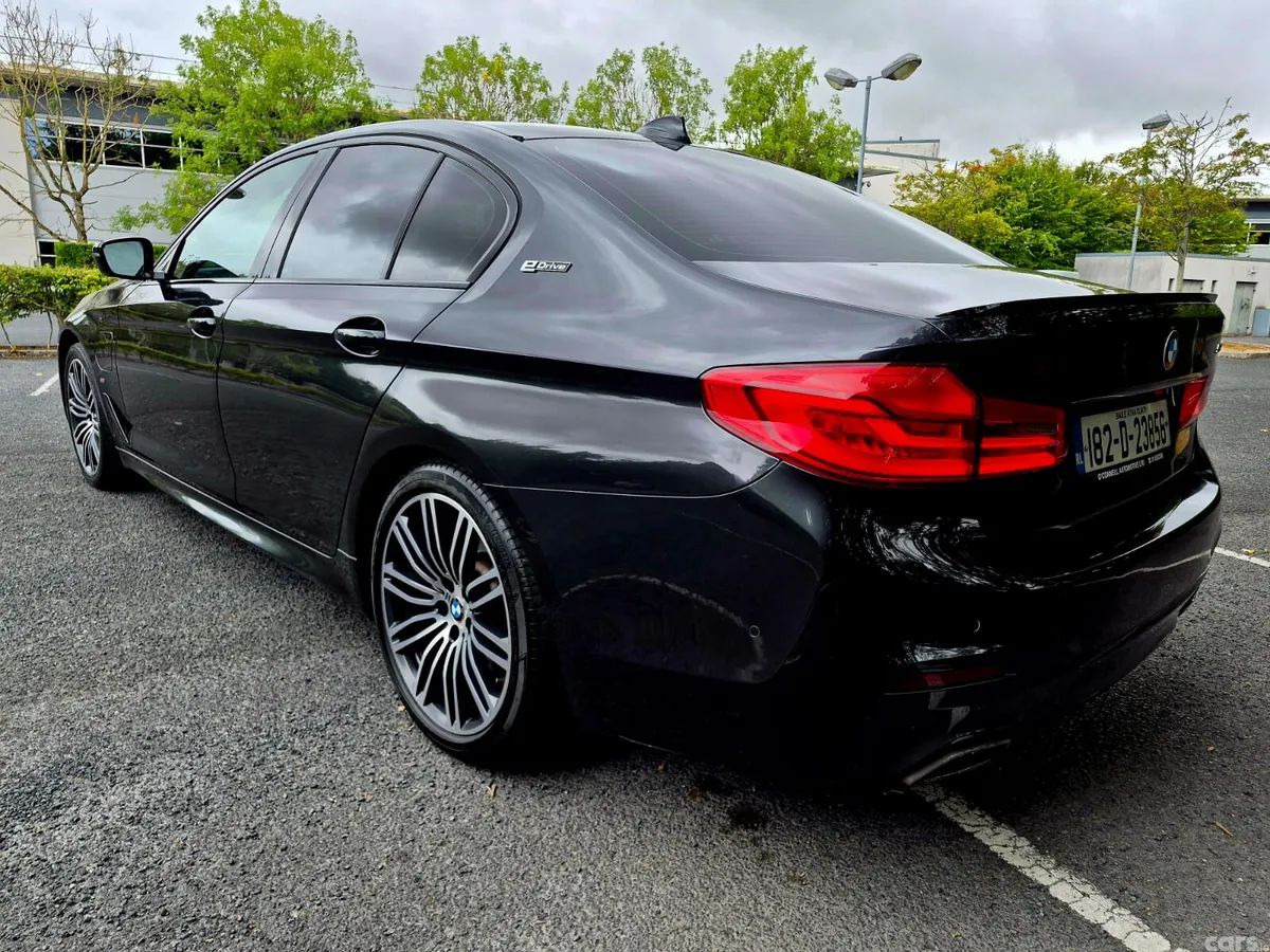 BMW 5-Series Saloon, Petrol Plug-in Hybrid, 2018, Grey