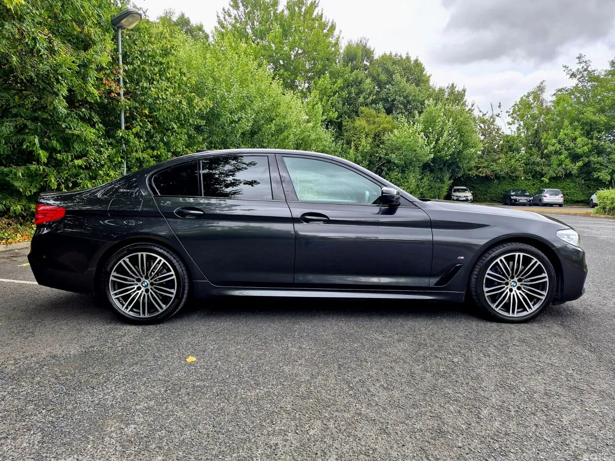 BMW 5-Series Saloon, Petrol Plug-in Hybrid, 2018, Grey