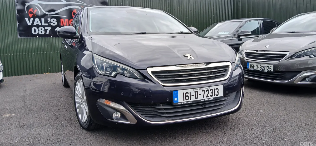 Peugeot 308 Hatchback, Petrol, 2016, Navy