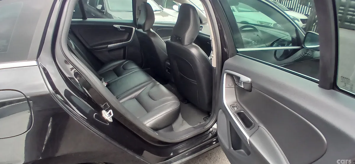 Volvo V60 Estate, Diesel, 2016, Black