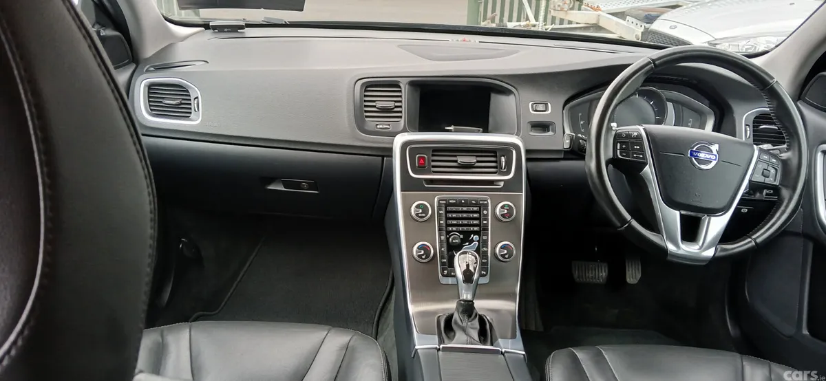 Volvo V60 Estate, Diesel, 2016, Black