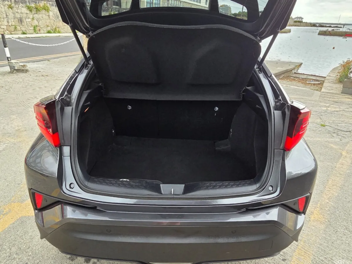 Toyota C-HR Hatchback, Petrol, 2023, Grey