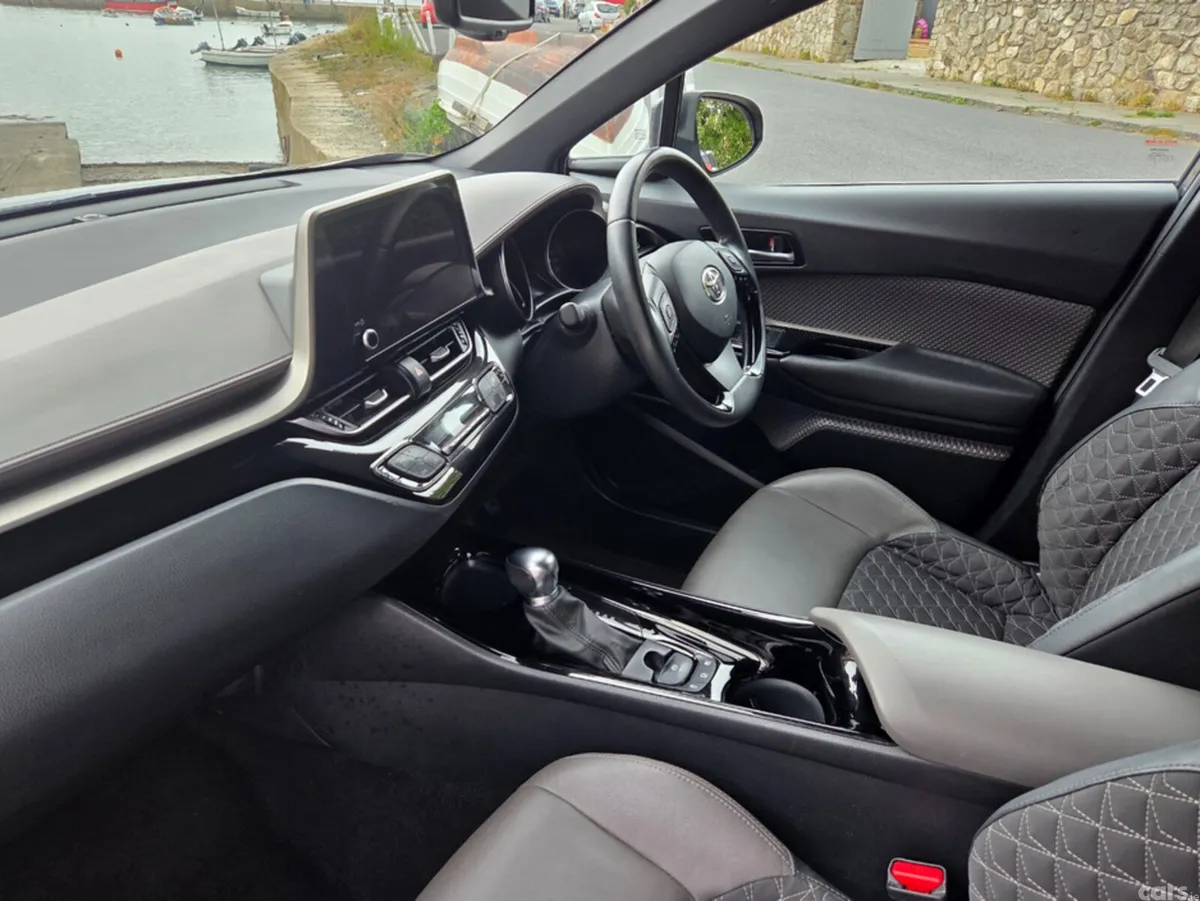 Toyota C-HR Hatchback, Petrol, 2023, Grey