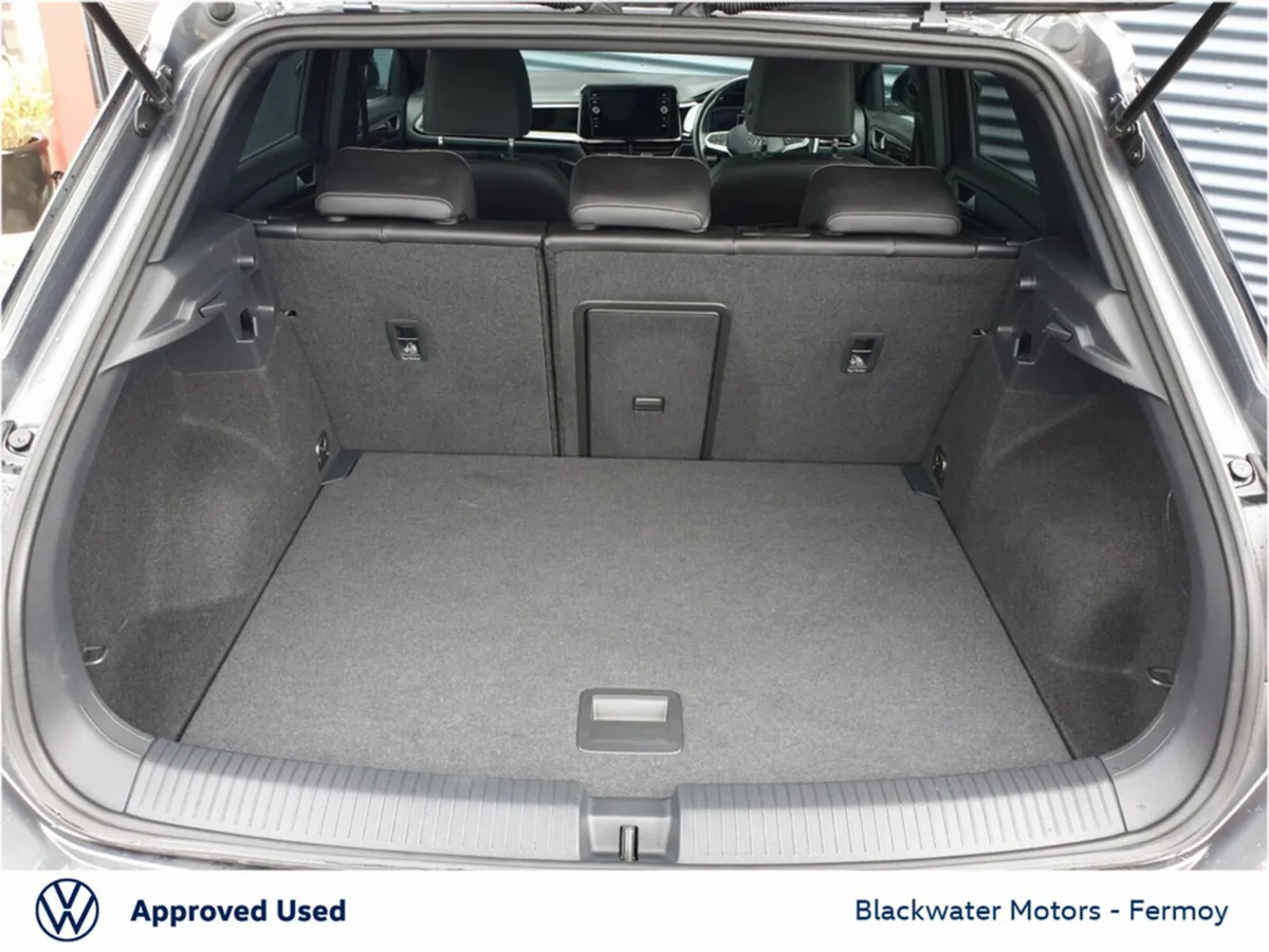 Volkswagen T-Roc SUV, Petrol, 2023, Grey