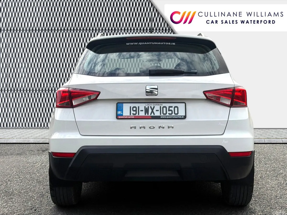SEAT Arona Hatchback, Petrol, 2019, White
