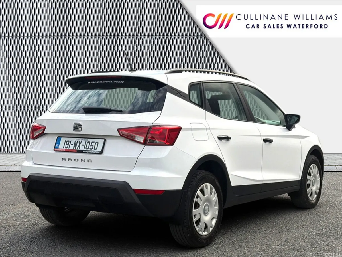 SEAT Arona Hatchback, Petrol, 2019, White
