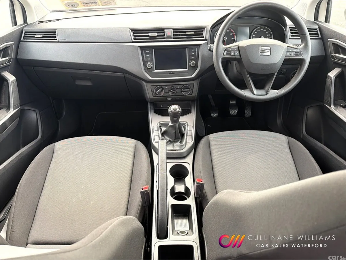 SEAT Arona Hatchback, Petrol, 2019, White