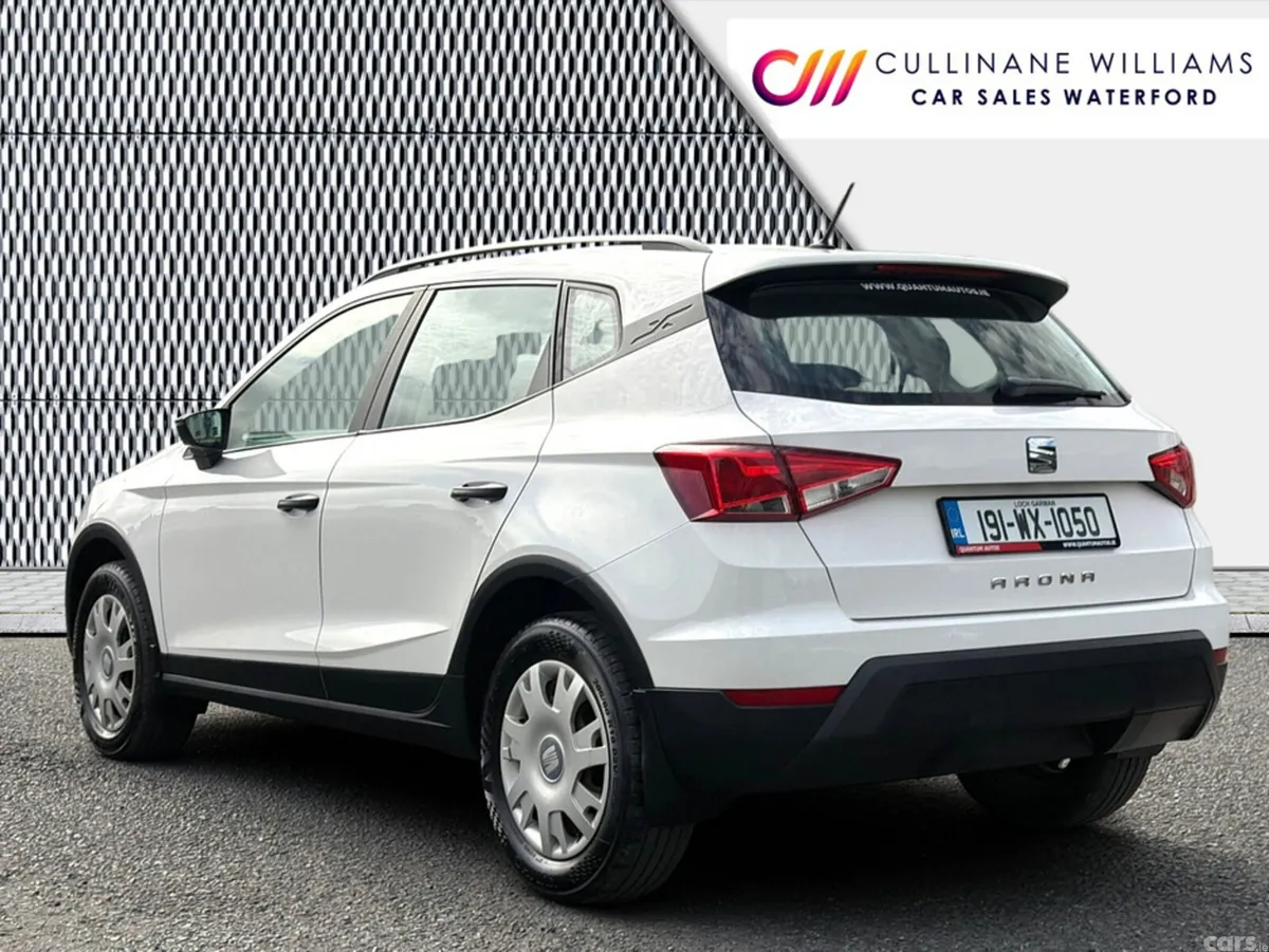 SEAT Arona Hatchback, Petrol, 2019, White