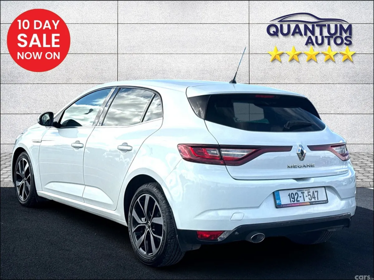 Renault Megane Hatchback, Diesel, 2019, White
