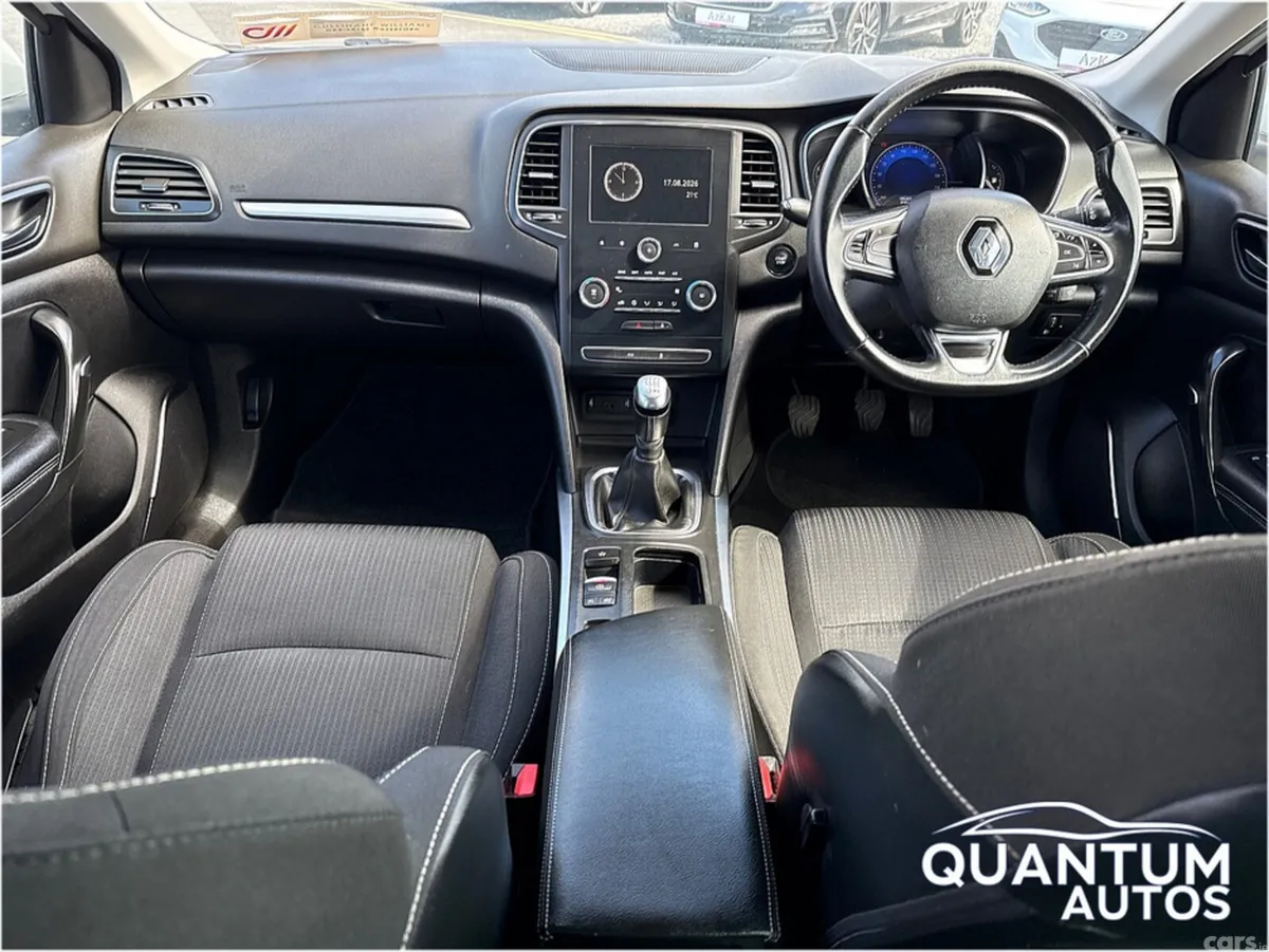 Renault Megane Hatchback, Diesel, 2019, White
