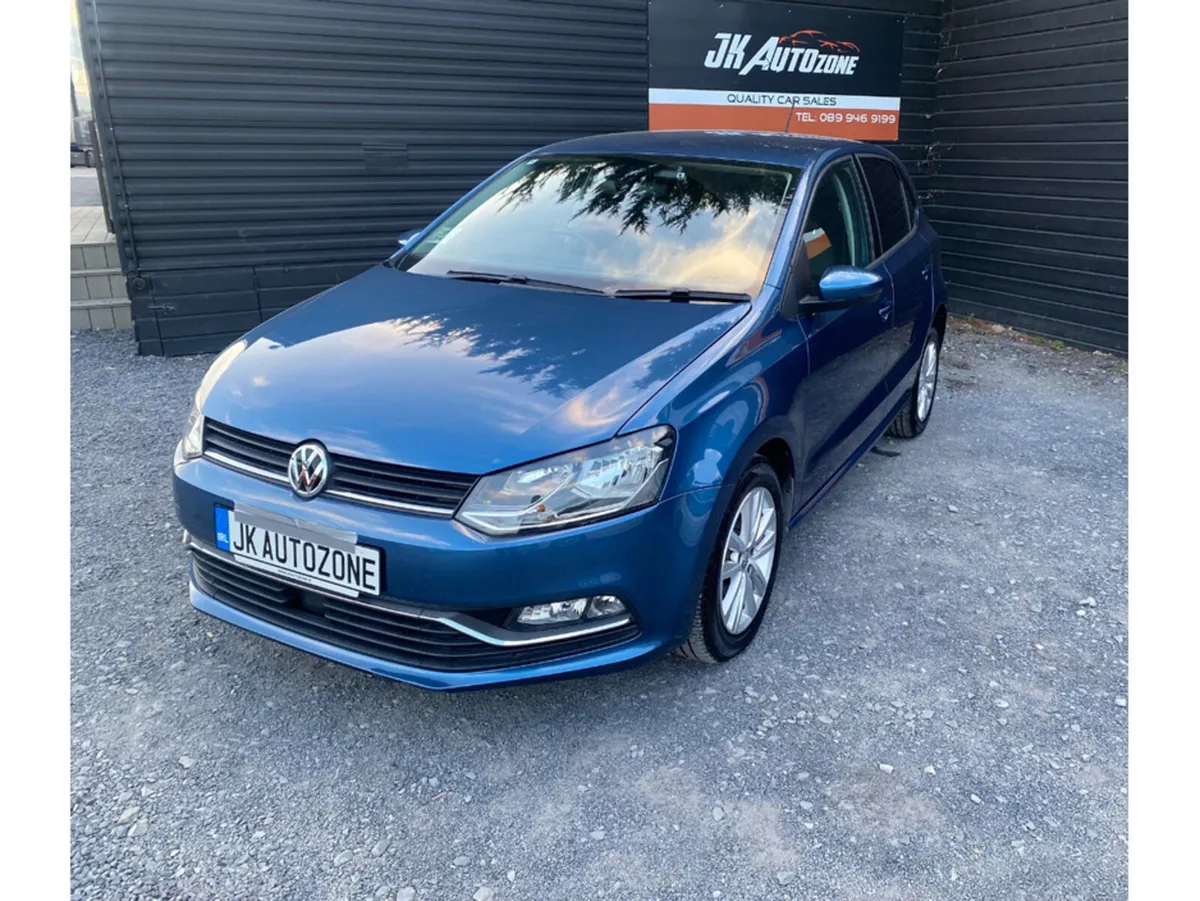 Volkswagen Polo Hatchback, Petrol, 2016, Blue