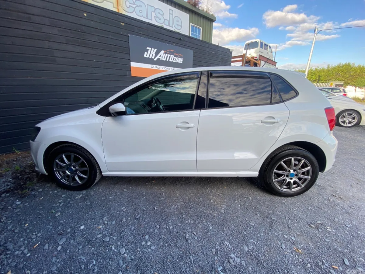 Volkswagen Polo Hatchback, Petrol, 2014, White