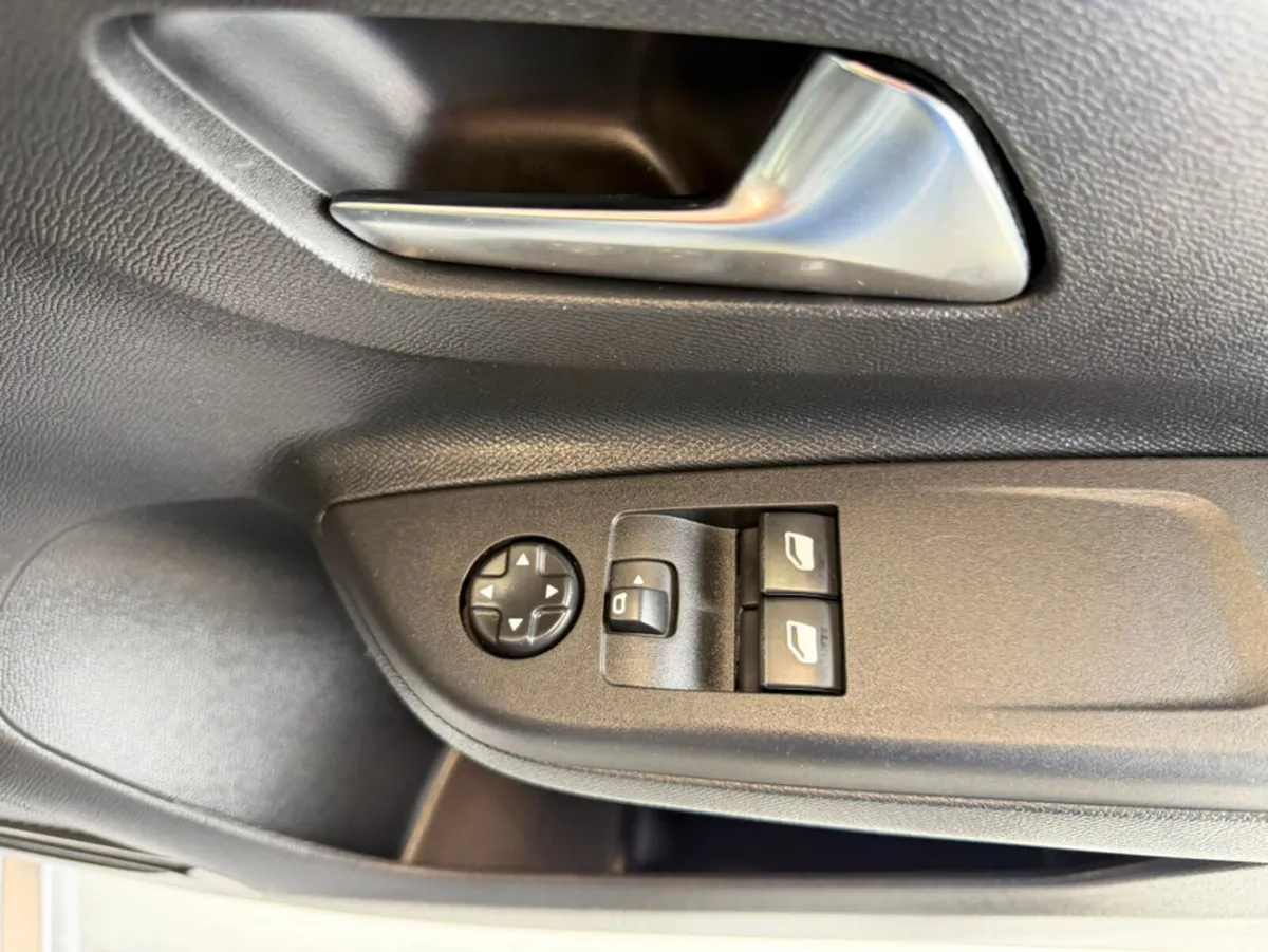 Opel Corsa Hatchback, Petrol, 2021, Grey
