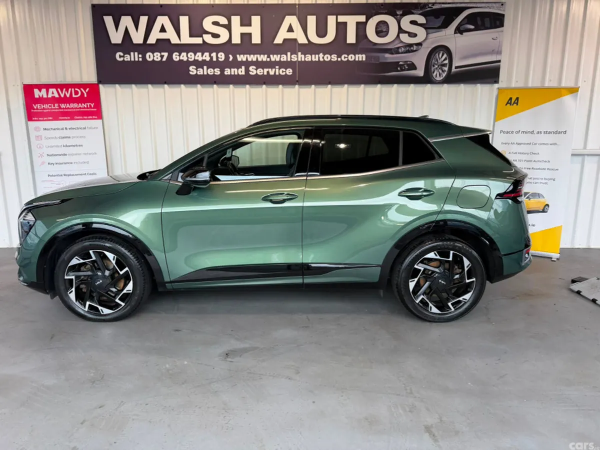 Kia Sportage MPV, Petrol Plug-in Hybrid, 2022, Green