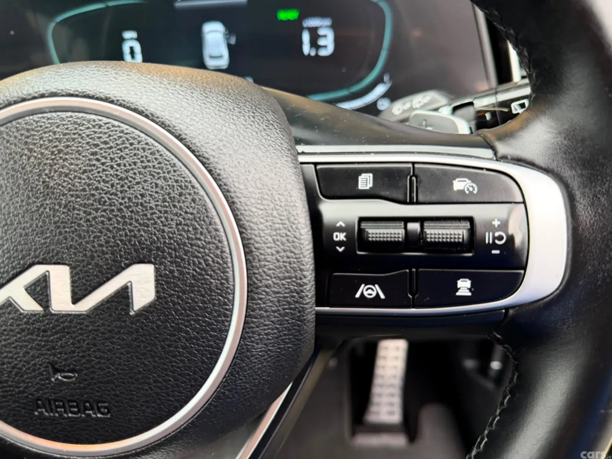 Kia Sportage MPV, Petrol Plug-in Hybrid, 2022, Green