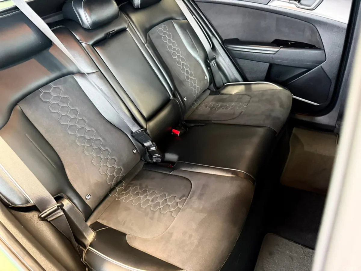 Kia Sportage MPV, Petrol Plug-in Hybrid, 2022, Green