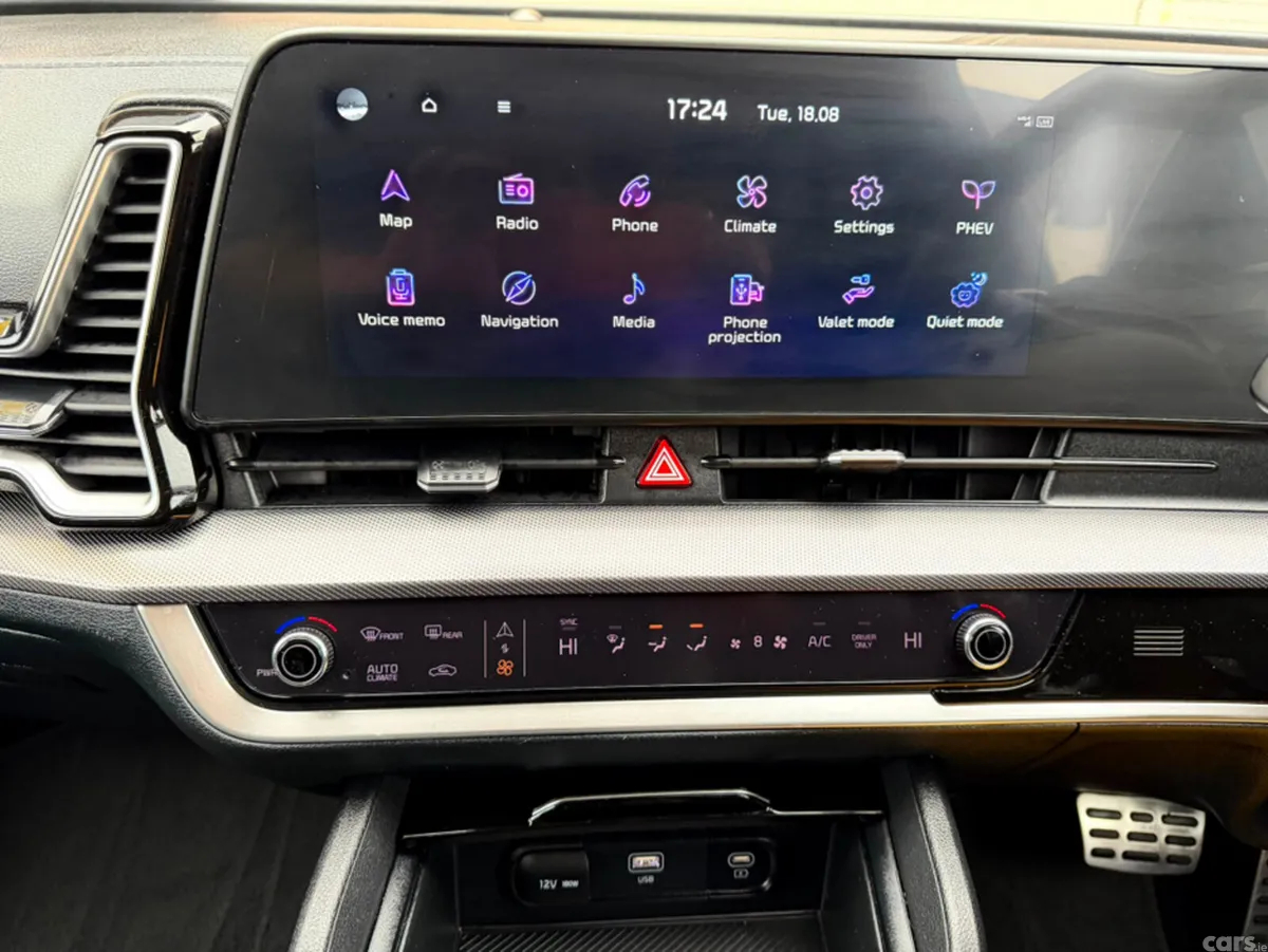 Kia Sportage MPV, Petrol Plug-in Hybrid, 2022, Green