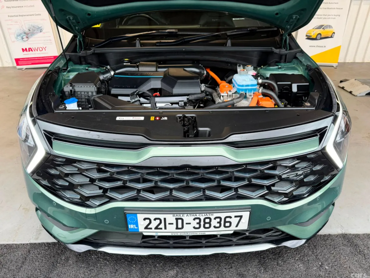 Kia Sportage MPV, Petrol Plug-in Hybrid, 2022, Green
