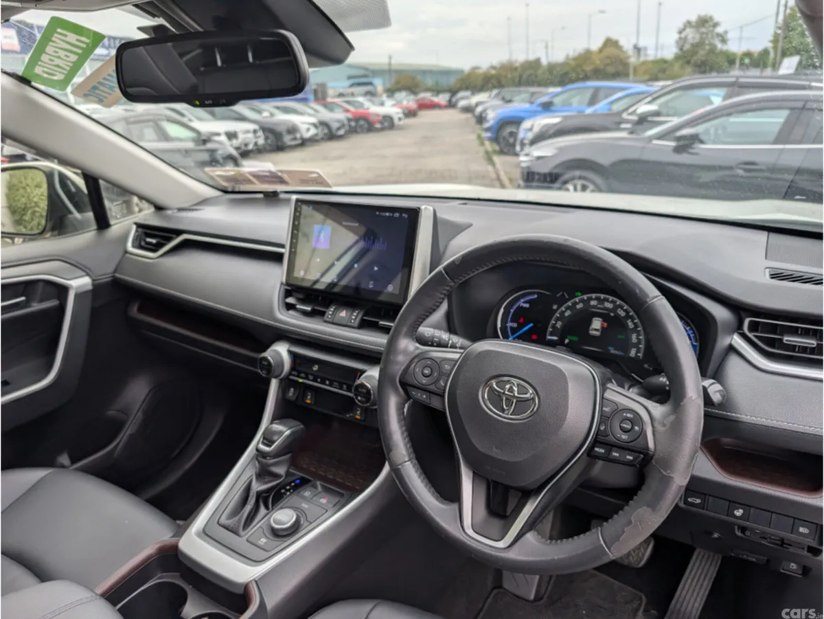 Toyota RAV4 SUV, Petrol Hybrid, 2019, White