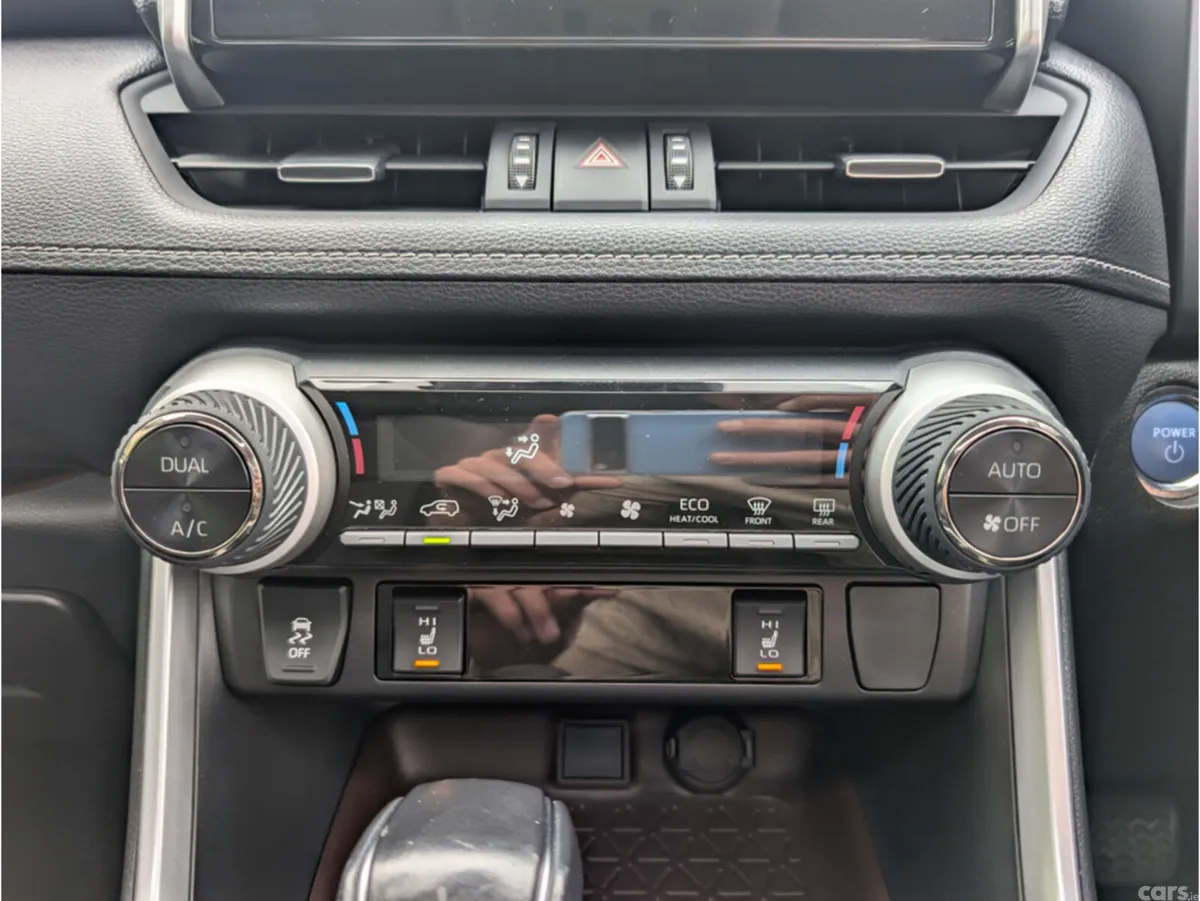 Toyota RAV4 SUV, Petrol Hybrid, 2019, White
