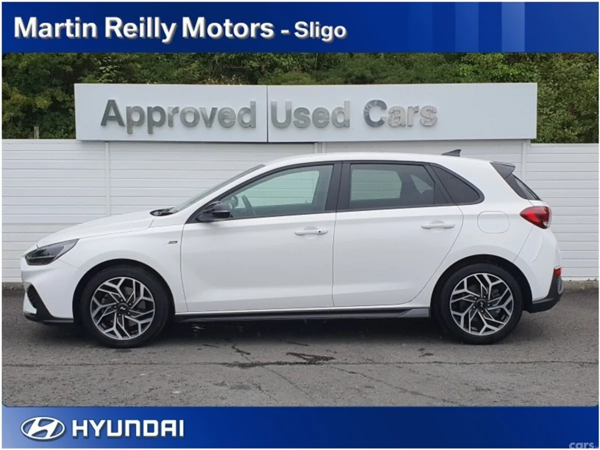 Hyundai i30 Hatchback, Petrol, 2024, White