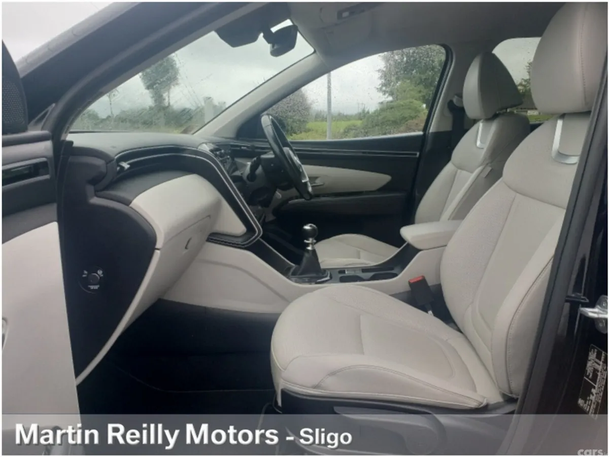 Hyundai Tucson MPV, Diesel, 2023, Black