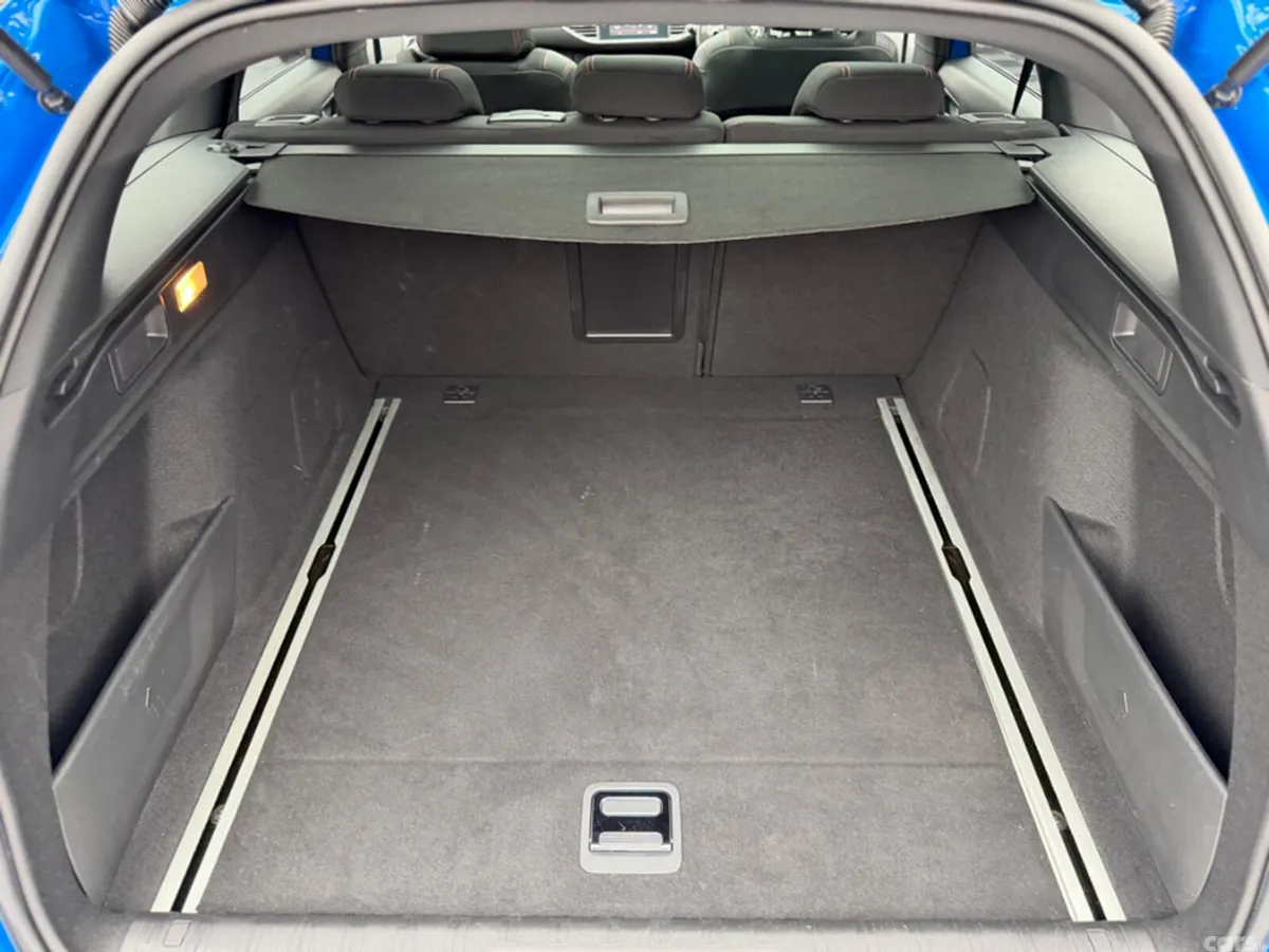 Peugeot 308 Estate, Diesel, 2021, Blue