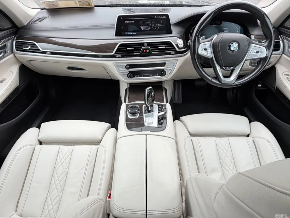 BMW 7-Series Saloon, Petrol Plug-in Hybrid, 2020, Grey