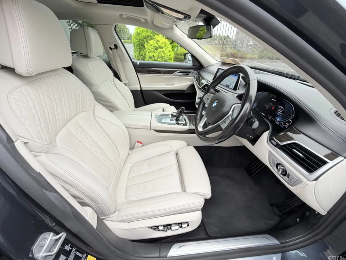 BMW 7-Series Saloon, Petrol Plug-in Hybrid, 2020, Grey