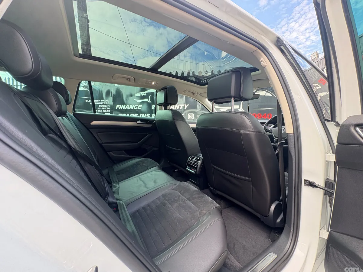 Volkswagen Passat Estate, Diesel, 2017, White