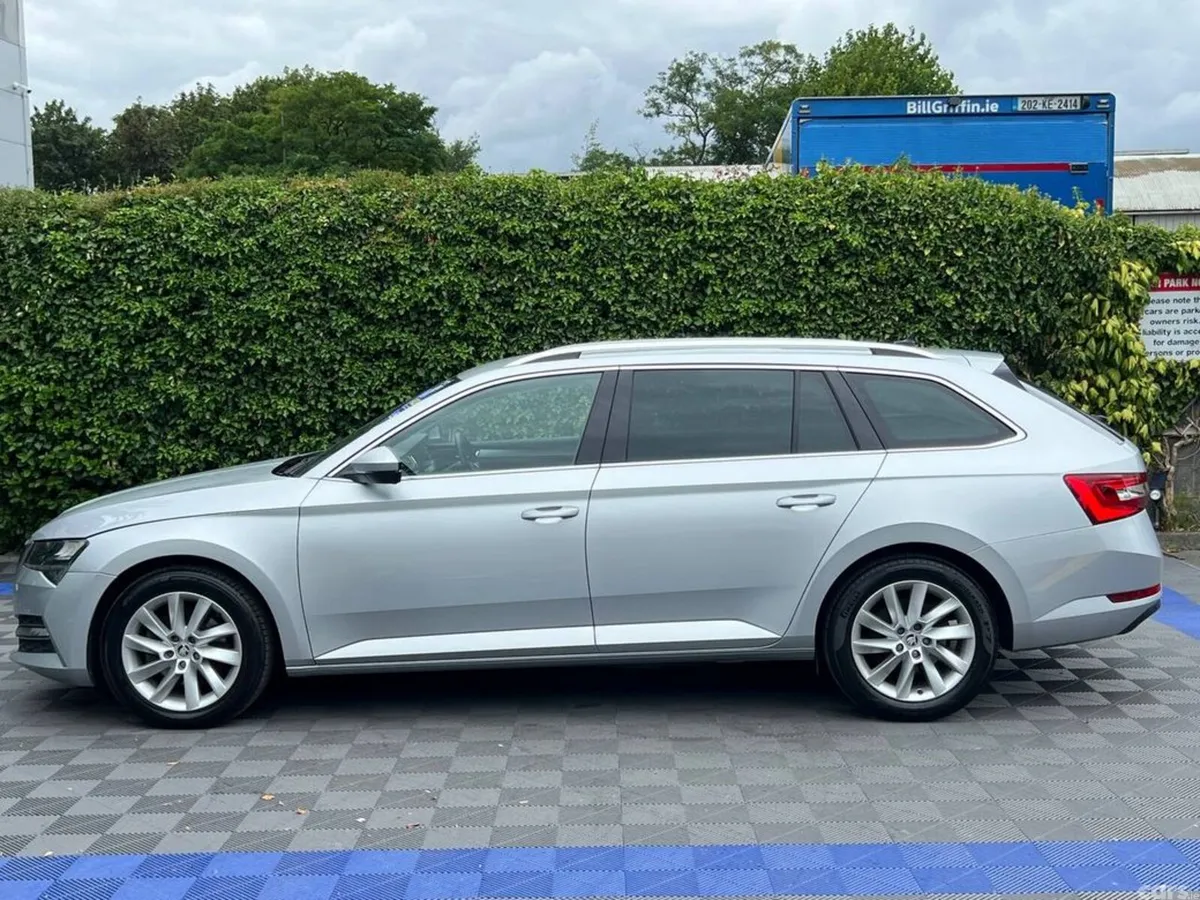 Skoda Superb Estate, Petrol Plug-in Hybrid, 2023, Silver
