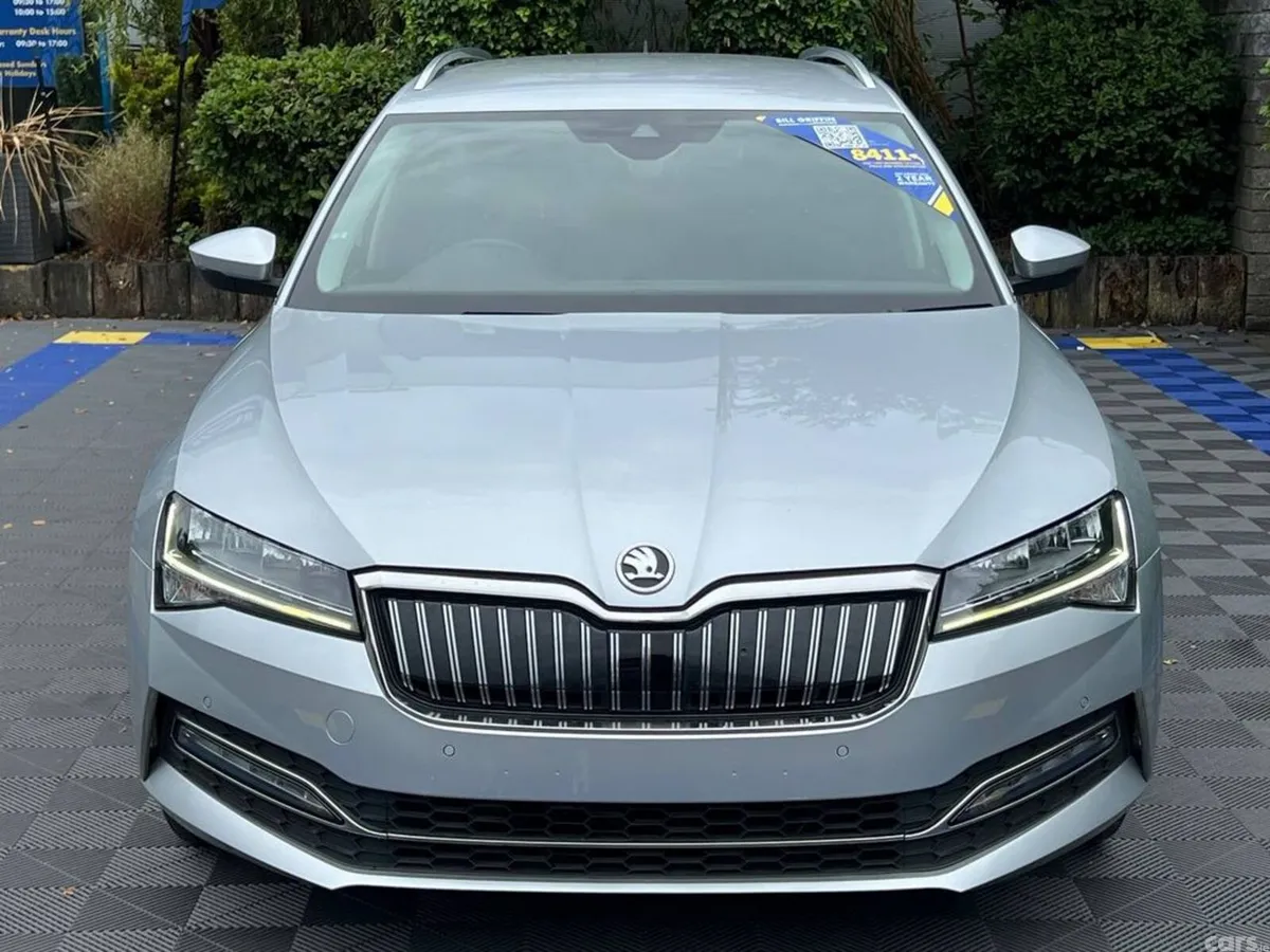 Skoda Superb Estate, Petrol Plug-in Hybrid, 2023, Silver