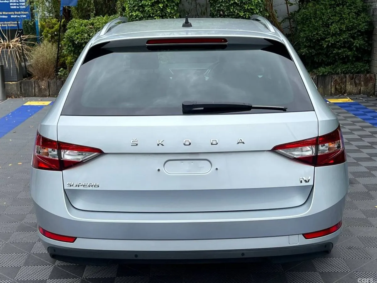 Skoda Superb Estate, Petrol Plug-in Hybrid, 2023, Silver