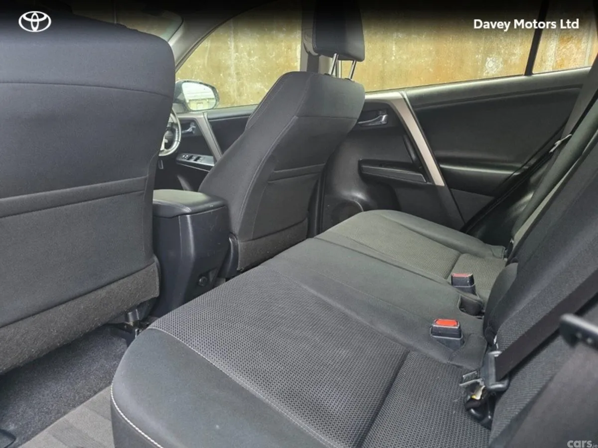 Toyota RAV4 SUV, Diesel, 2016, Silver