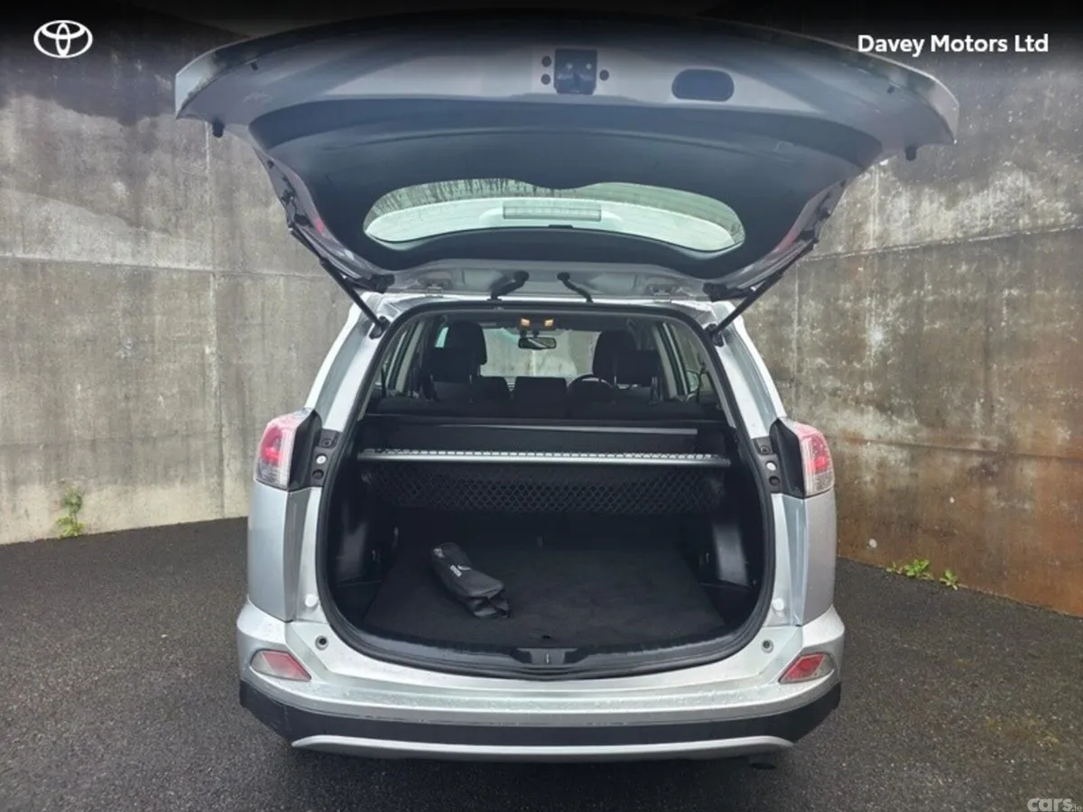 Toyota RAV4 SUV, Diesel, 2016, Silver