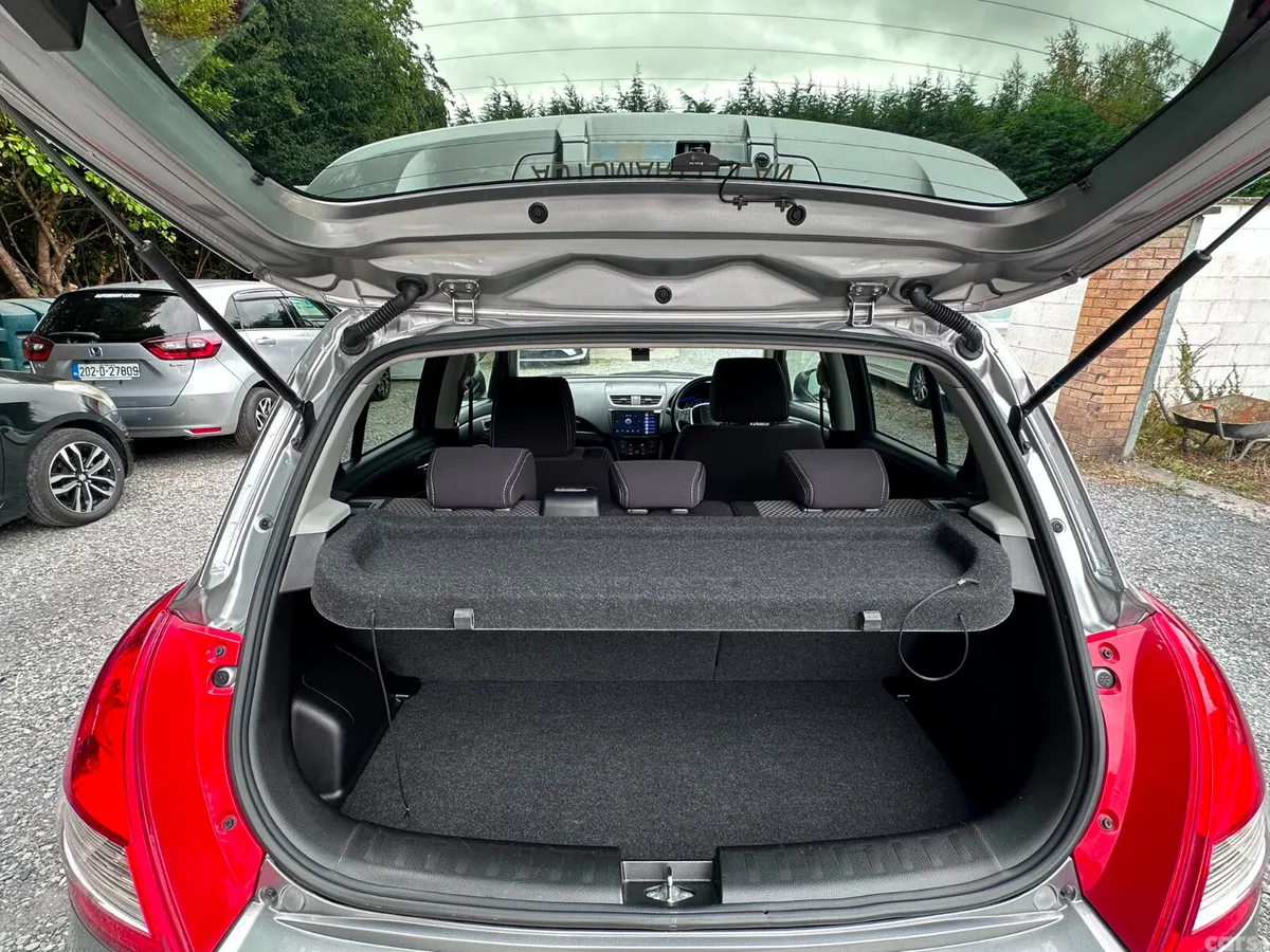 Suzuki Swift Hatchback, Petrol, 2015, Grey
