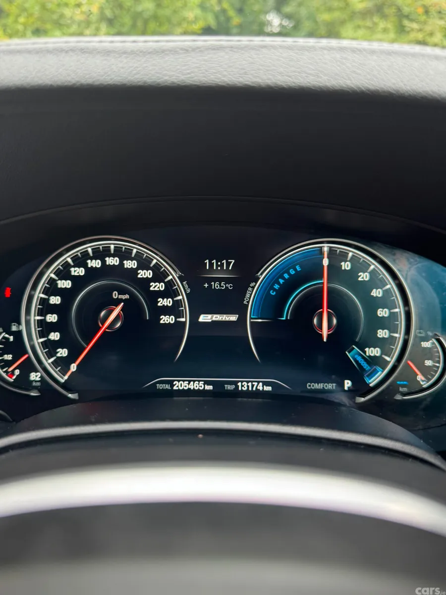 BMW 5-Series Saloon, Petrol Plug-in Hybrid, 2017, Blue
