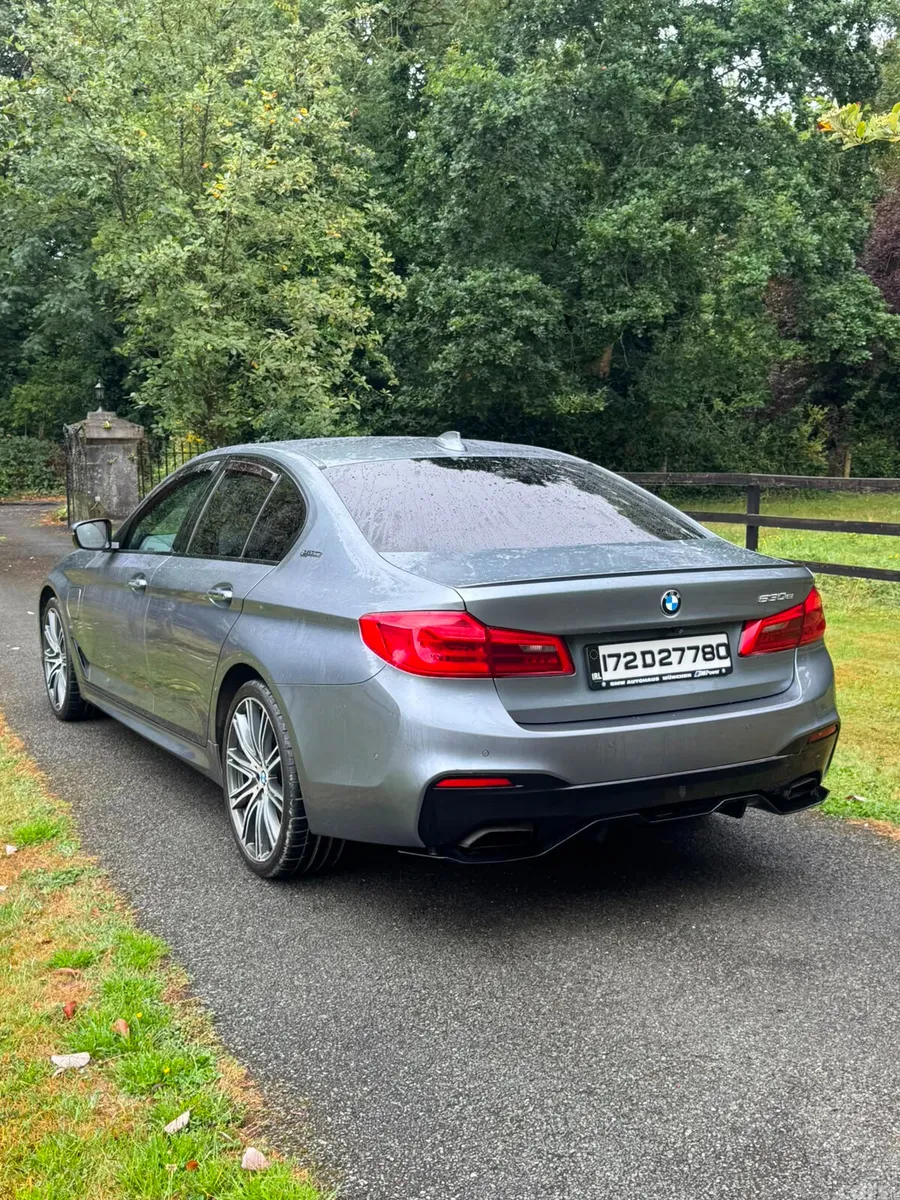 BMW 5-Series Saloon, Petrol Plug-in Hybrid, 2017, Blue